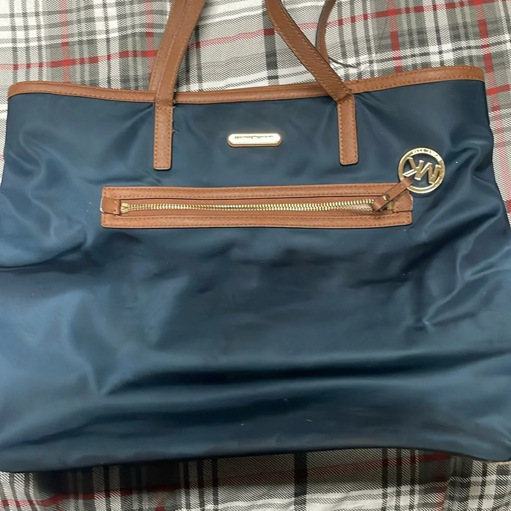 Blue Michael Kors bag - Picture 1 of 2